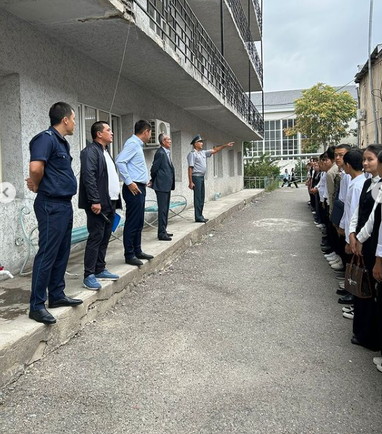 On September 5, the administration of the college familiarized students of the M. Auezov training college with the rules of internal regulations.