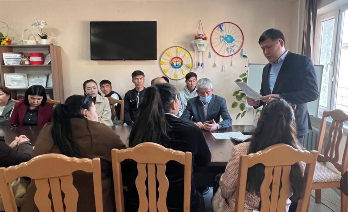 М.Әуезов атындағы ОҚУ колледж директорының тәрбие ісі жөніндегі орынбасары Р.А. Абишев колледж оқытушыларына  «Білім және еңбек – стратегиялық құндылық: адами капиталды дамыту» тақырыбында онлайн-семинарын өтті.